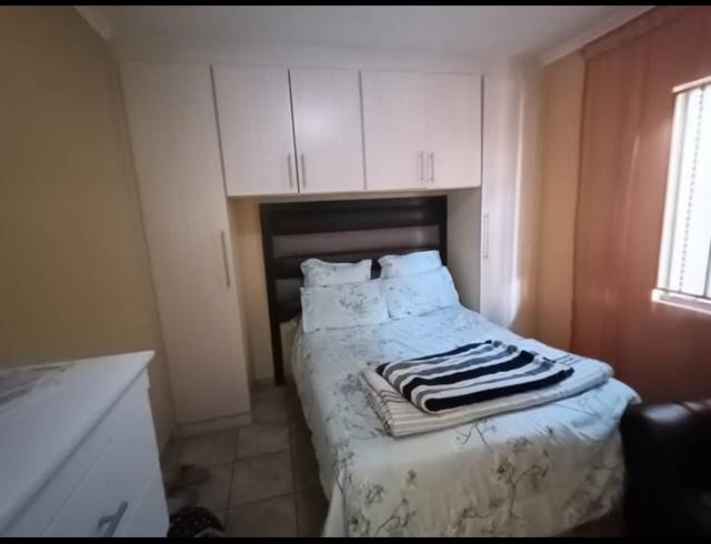 3 BEDROOM HOUSE FOR SALE IN CLOVERDENE